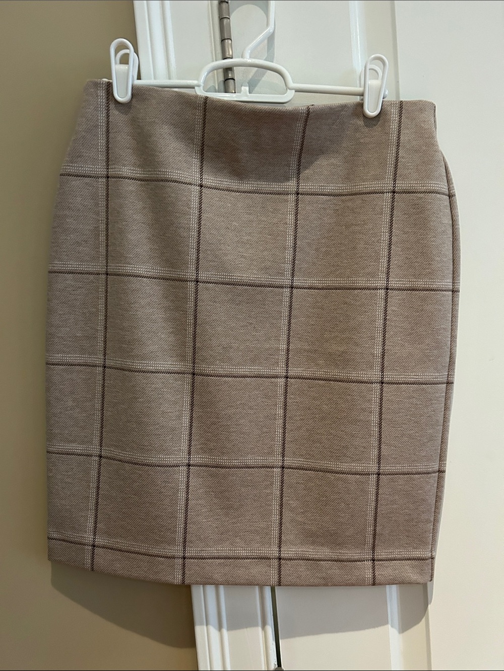 Ann Taylor Women’s Neutral Plaid Pencil Skirt - Taupe